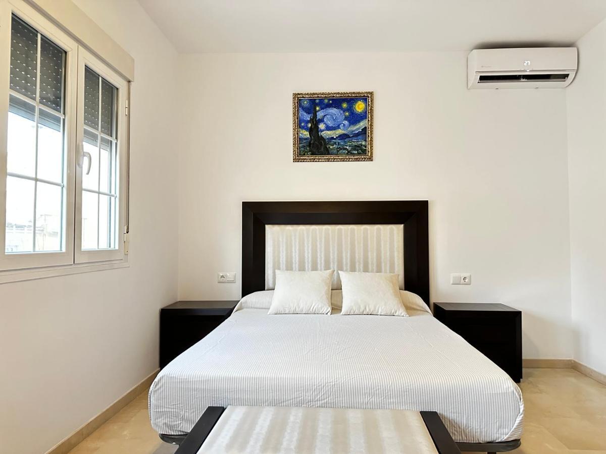 Taro Beach Home Малага Экстерьер фото